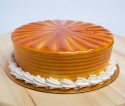 Caramel Crunchy Cake