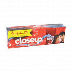 Close Up Ever Fresh Red Hot Toothpaste with Toothbrush