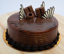 Kit Kat Cake