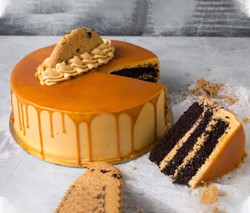 Salted Caramel Cake