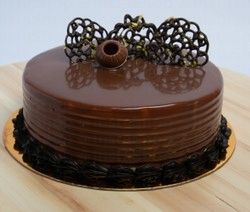 Eggless Choco Crunchy Cake