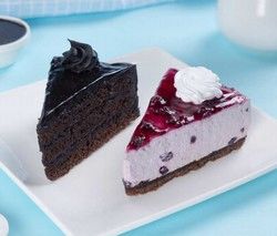 Blueberry Cheesecake &amp; Chocolate Fudge Cake Slices